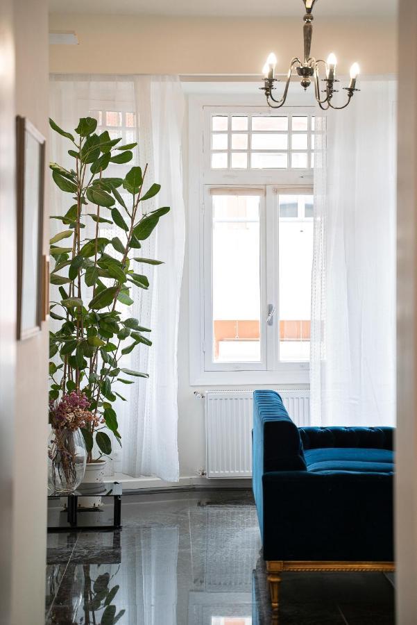 Spacious & Artistic Retro 2Bd Apt With Sauna Athen Eksteriør billede