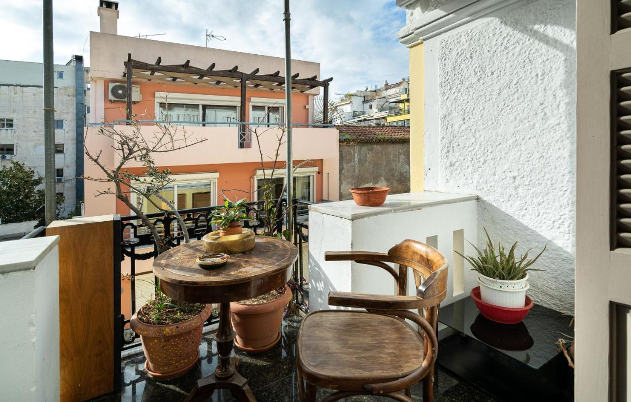Spacious & Artistic Retro 2Bd Apt With Sauna Athen Eksteriør billede