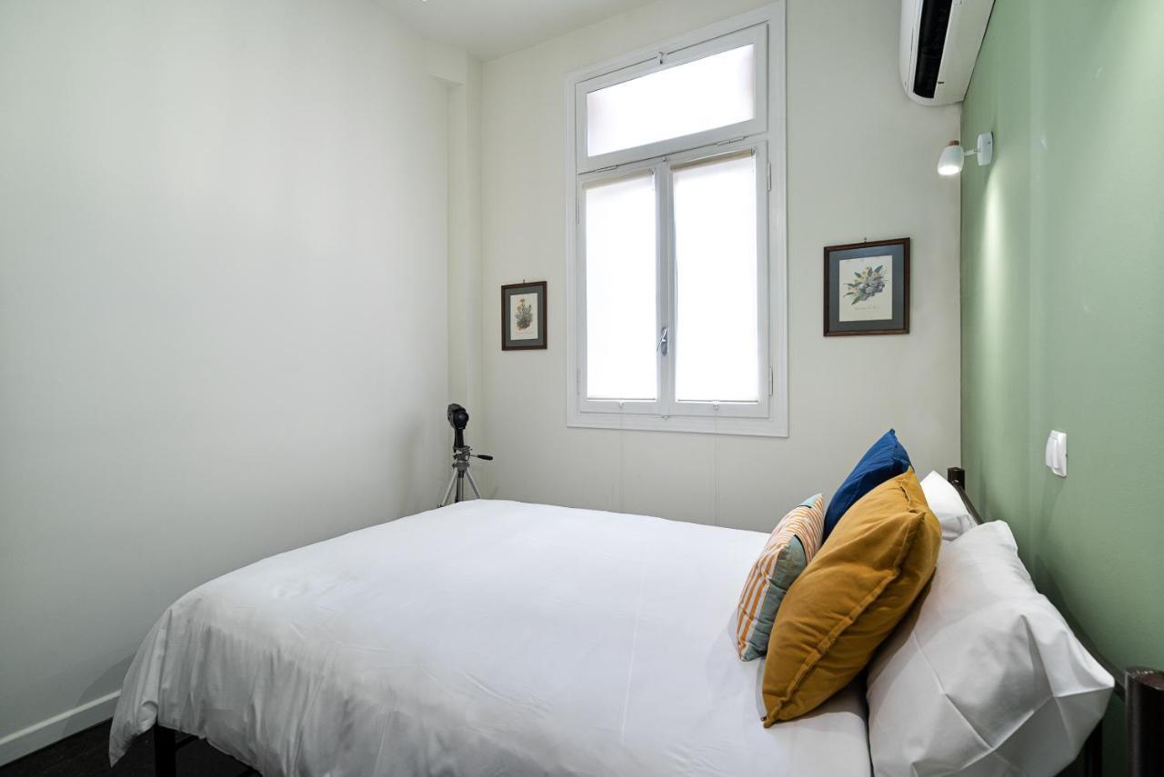 Spacious & Artistic Retro 2Bd Apt With Sauna Athen Eksteriør billede